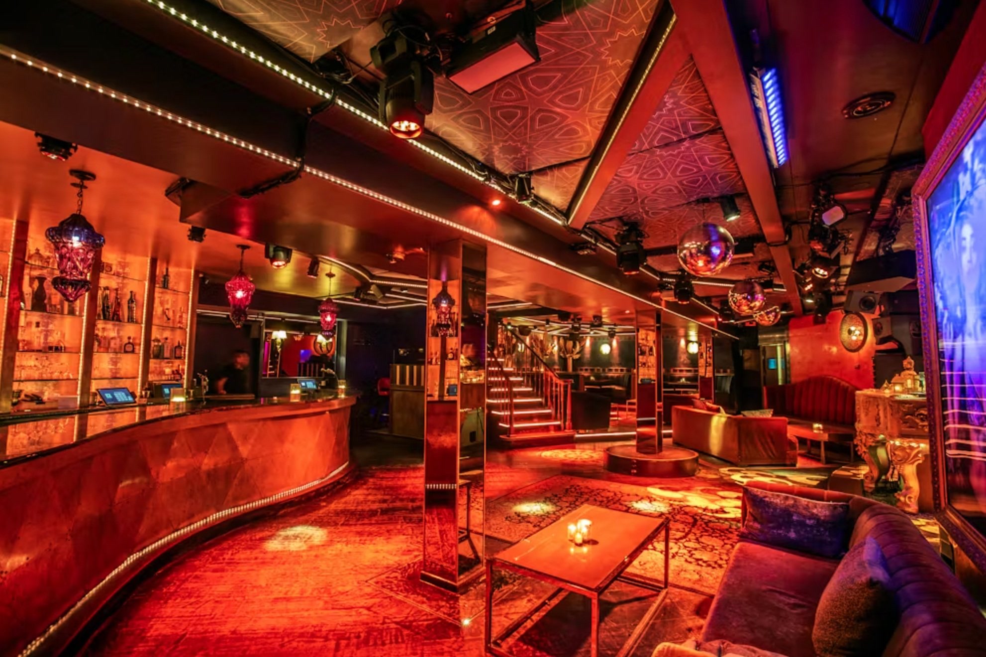 Inside Gospël — the main room